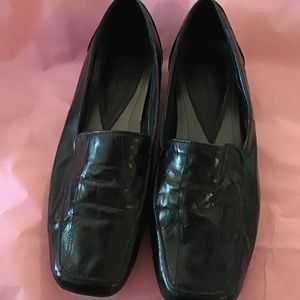 Women’s Bass Black Eel Skin Loafers Slip On 7.5